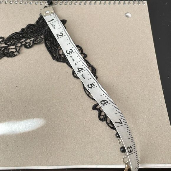 🆕 GOTHIC VINTAGE LACE NECKLACE w/BUTTERFLY - Picture 4 of 6